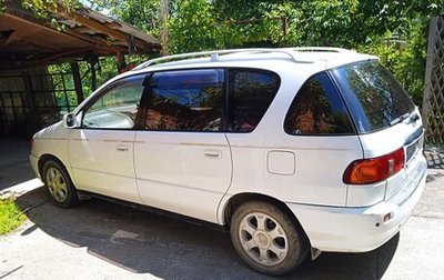 Toyota Ipsum II, 2000 год, 460 000 рублей, 1 фотография