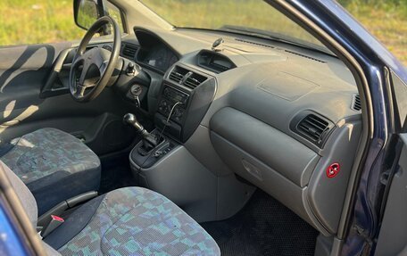Mitsubishi Space Runner II, 1999 год, 250 000 рублей, 10 фотография