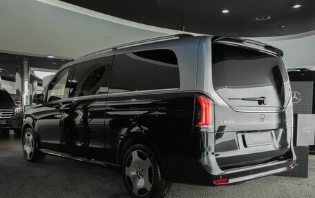 Mercedes-Benz V-Класс, 2025 год, 36 000 000 рублей, 4 фотография