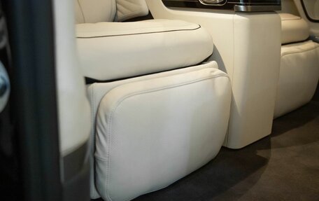 Mercedes-Benz V-Класс, 2025 год, 36 000 000 рублей, 27 фотография
