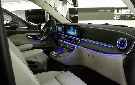 Mercedes-Benz V-Класс, 2025 год, 36 000 000 рублей, 18 фотография