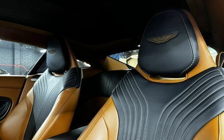 Aston Martin DB11 I, 2017 год, 13 999 000 рублей, 13 фотография