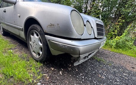 Mercedes-Benz E-Класс, 1997 год, 285 000 рублей, 4 фотография