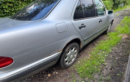 Mercedes-Benz E-Класс, 1997 год, 285 000 рублей, 16 фотография