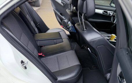 Mercedes-Benz C-Класс, 2011 год, 1 650 000 рублей, 10 фотография