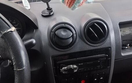 Renault Logan I, 2006 год, 240 000 рублей, 6 фотография