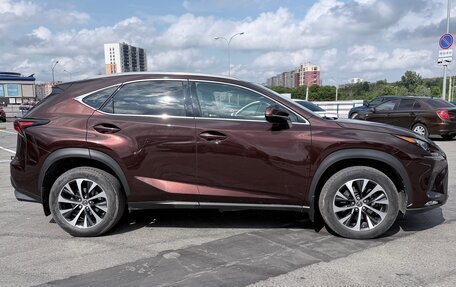 Lexus NX I, 2017 год, 3 525 000 рублей, 3 фотография