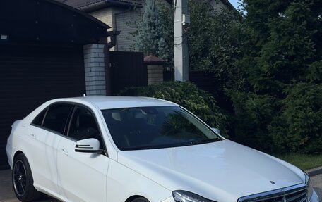 Mercedes-Benz E-Класс, 2013 год, 1 920 000 рублей, 1 фотография