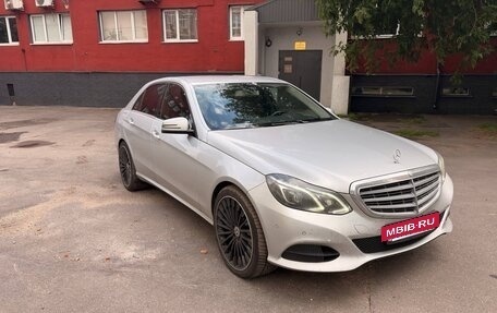 Mercedes-Benz E-Класс, 2015 год, 2 000 000 рублей, 3 фотография