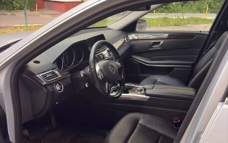 Mercedes-Benz E-Класс, 2015 год, 2 000 000 рублей, 7 фотография