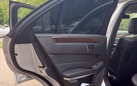 Mercedes-Benz E-Класс, 2015 год, 2 000 000 рублей, 21 фотография