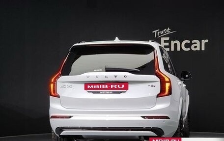 Volvo XC90 II рестайлинг, 2025 год, 10 422 000 рублей, 3 фотография