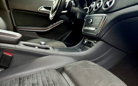 Mercedes-Benz CLA, 2018 год, 2 240 000 рублей, 13 фотография