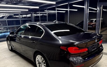 BMW 5 серия, 2023 год, 5 300 000 рублей, 5 фотография
