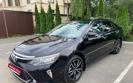 Toyota Camry, 2017 год, 2 270 000 рублей, 2 фотография