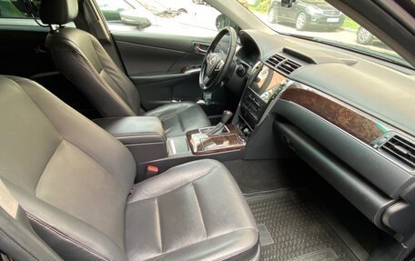 Toyota Camry, 2017 год, 2 270 000 рублей, 9 фотография