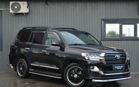 Toyota Land Cruiser 200, 2016 год, 5 699 999 рублей, 4 фотография
