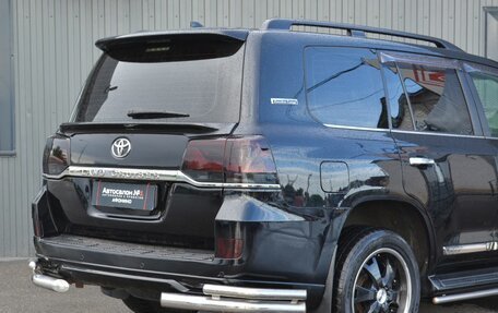 Toyota Land Cruiser 200, 2016 год, 5 699 999 рублей, 10 фотография