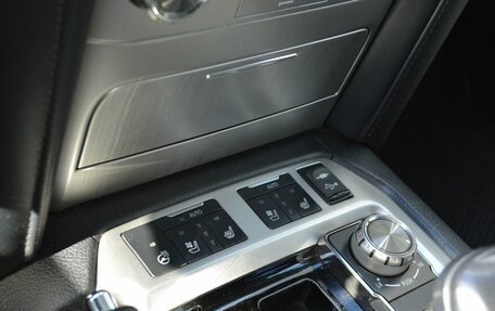 Toyota Land Cruiser 200, 2016 год, 5 699 999 рублей, 14 фотография