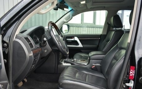 Toyota Land Cruiser 200, 2016 год, 5 699 999 рублей, 19 фотография