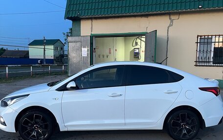 Hyundai Solaris II рестайлинг, 2017 год, 1 200 000 рублей, 7 фотография