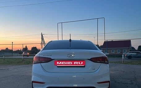 Hyundai Solaris II рестайлинг, 2017 год, 1 200 000 рублей, 4 фотография
