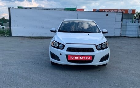 Chevrolet Aveo III, 2013 год, 380 000 рублей, 2 фотография