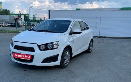 Chevrolet Aveo III, 2013 год, 380 000 рублей, 3 фотография