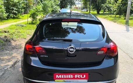Opel Astra J, 2014 год, 1 100 000 рублей, 2 фотография