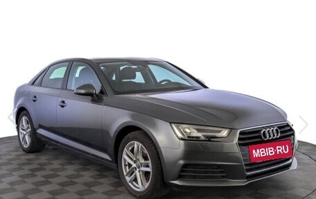 Audi A4, 2018 год, 2 500 000 рублей, 3 фотография