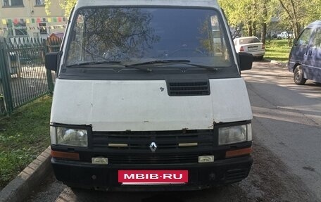Renault Trafic, 1993 год, 380 000 рублей, 2 фотография