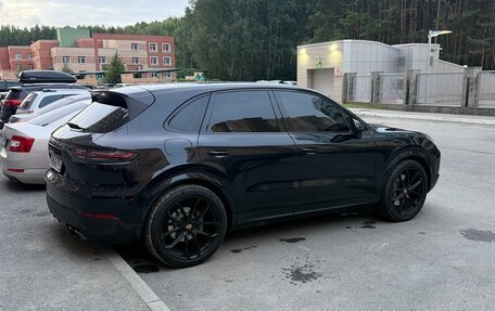 Porsche Cayenne III, 2018 год, 6 750 000 рублей, 2 фотография