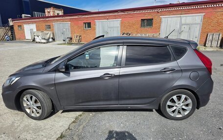 Hyundai Solaris II рестайлинг, 2012 год, 760 000 рублей, 3 фотография