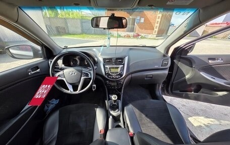 Hyundai Solaris II рестайлинг, 2012 год, 760 000 рублей, 5 фотография