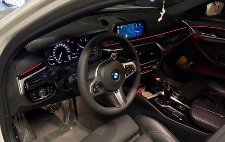 BMW 5 серия, 2017 год, 2 900 000 рублей, 19 фотография