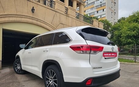 Toyota Highlander III, 2016 год, 3 000 000 рублей, 6 фотография