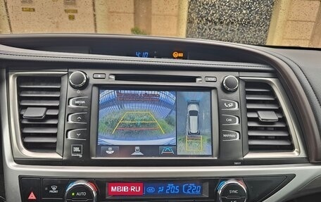 Toyota Highlander III, 2016 год, 3 000 000 рублей, 16 фотография