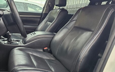 Toyota Highlander III, 2016 год, 3 000 000 рублей, 21 фотография