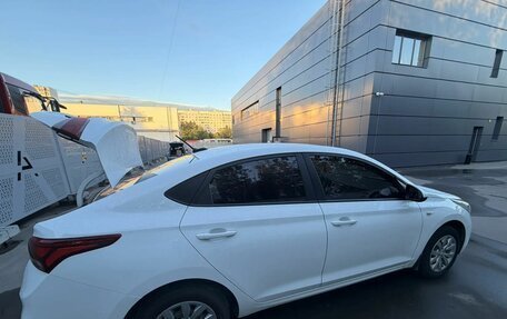Hyundai Solaris II рестайлинг, 2017 год, 1 150 000 рублей, 4 фотография