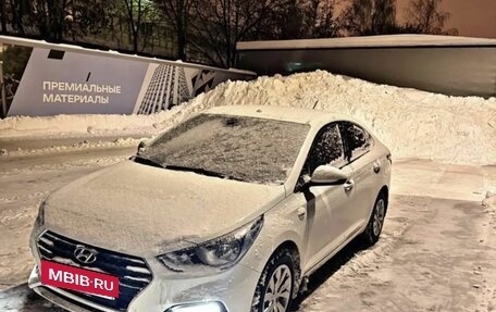 Hyundai Solaris II рестайлинг, 2017 год, 1 150 000 рублей, 14 фотография