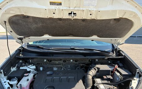 Toyota RAV4, 2017 год, 2 800 000 рублей, 12 фотография