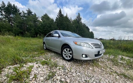 Toyota Camry, 2010 год, 1 130 000 рублей, 2 фотография