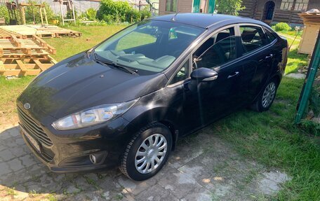 Ford Fiesta, 2016 год, 740 000 рублей, 2 фотография