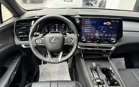 Lexus RX IV рестайлинг, 2023 год, 9 990 000 рублей, 26 фотография