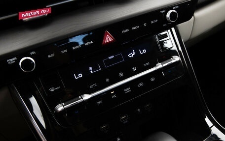 KIA Carnival, 2022 год, 3 799 000 рублей, 16 фотография