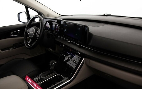 KIA Carnival, 2022 год, 3 799 000 рублей, 23 фотография