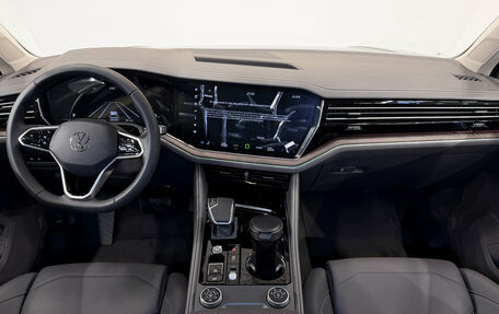 Volkswagen Touareg III, 2025 год, 8 045 000 рублей, 10 фотография