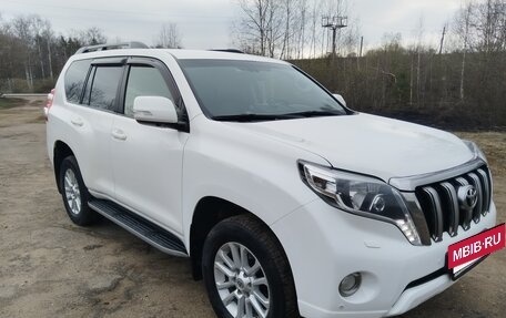 Toyota Land Cruiser Prado 150 рестайлинг 2, 2016 год, 3 200 000 рублей, 2 фотография