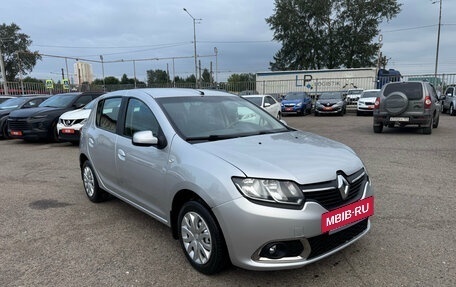 Renault Sandero II рестайлинг, 2016 год, 705 000 рублей, 2 фотография