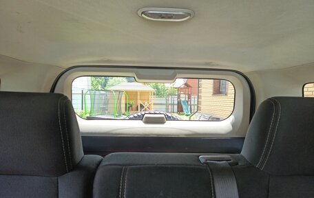 Hummer H3, 2007 год, 2 360 000 рублей, 7 фотография